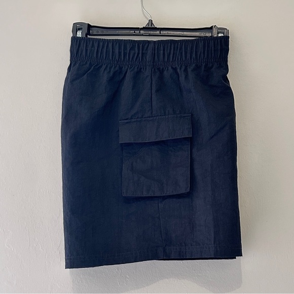 Nike Sportswear Essential Women's Woven High-Rise Shorts Size M Black DM6247-010 - Picture 3 of 13